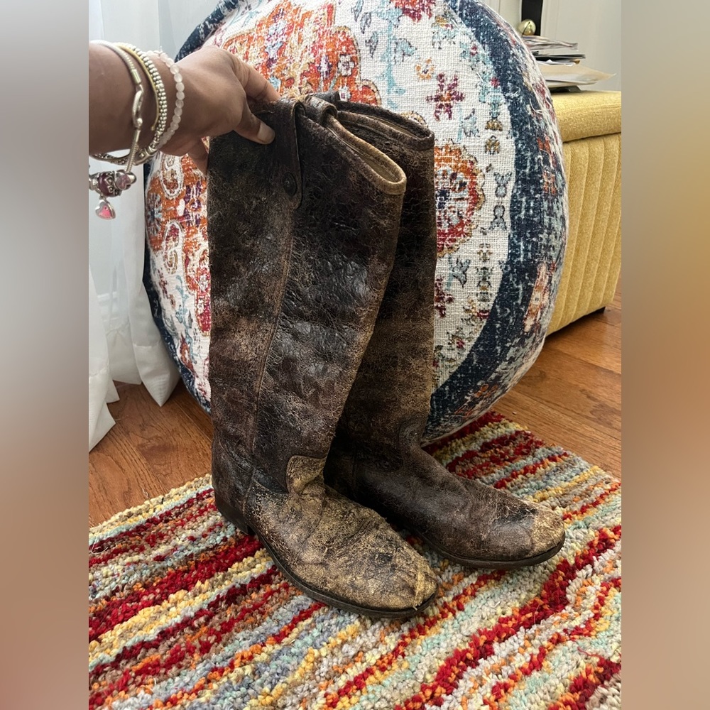 Frye Boot Melissa Button Riding Boot Distressed Brown - Picture 5 of 5